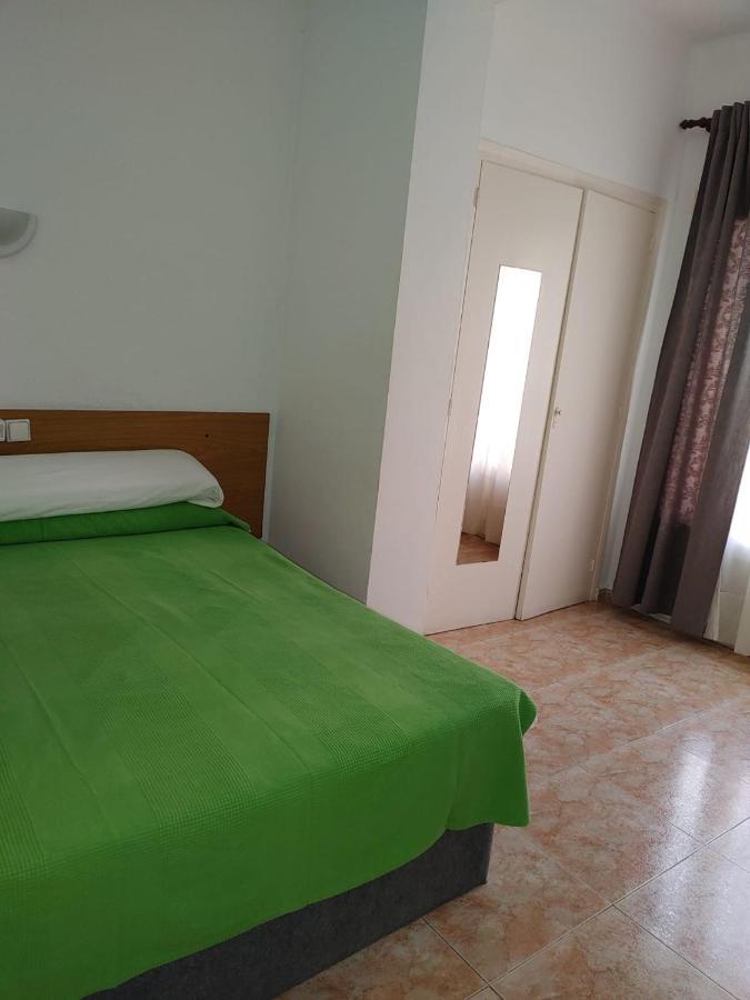 Hostal Sol Celeste Lloret de Mar Esterno foto