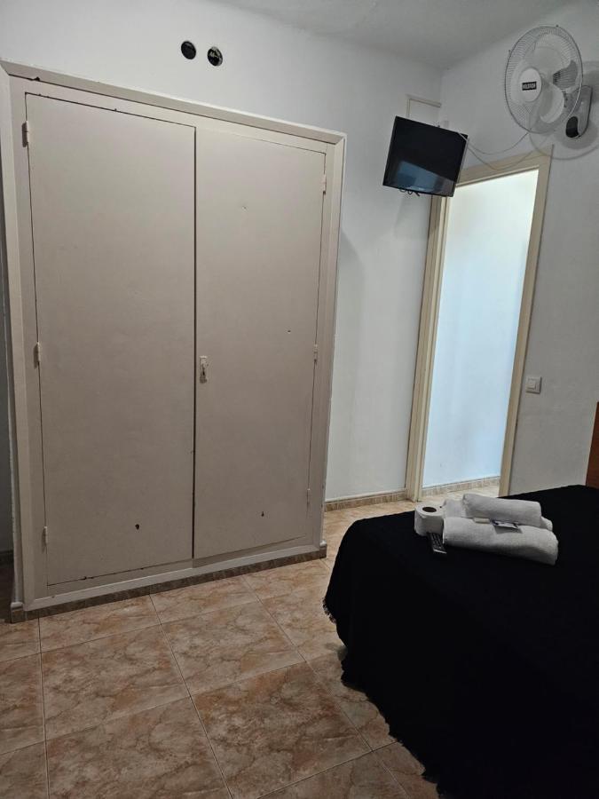 Hostal Sol Celeste Lloret de Mar Esterno foto
