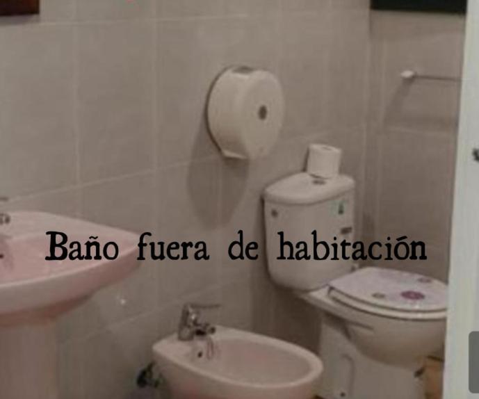 Hostal Sol Celeste Lloret de Mar Esterno foto