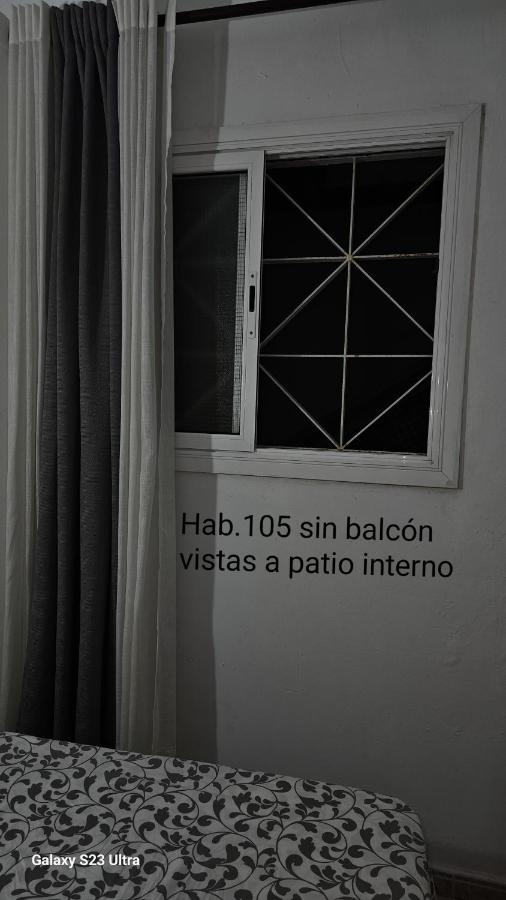 Hostal Sol Celeste Lloret de Mar Esterno foto