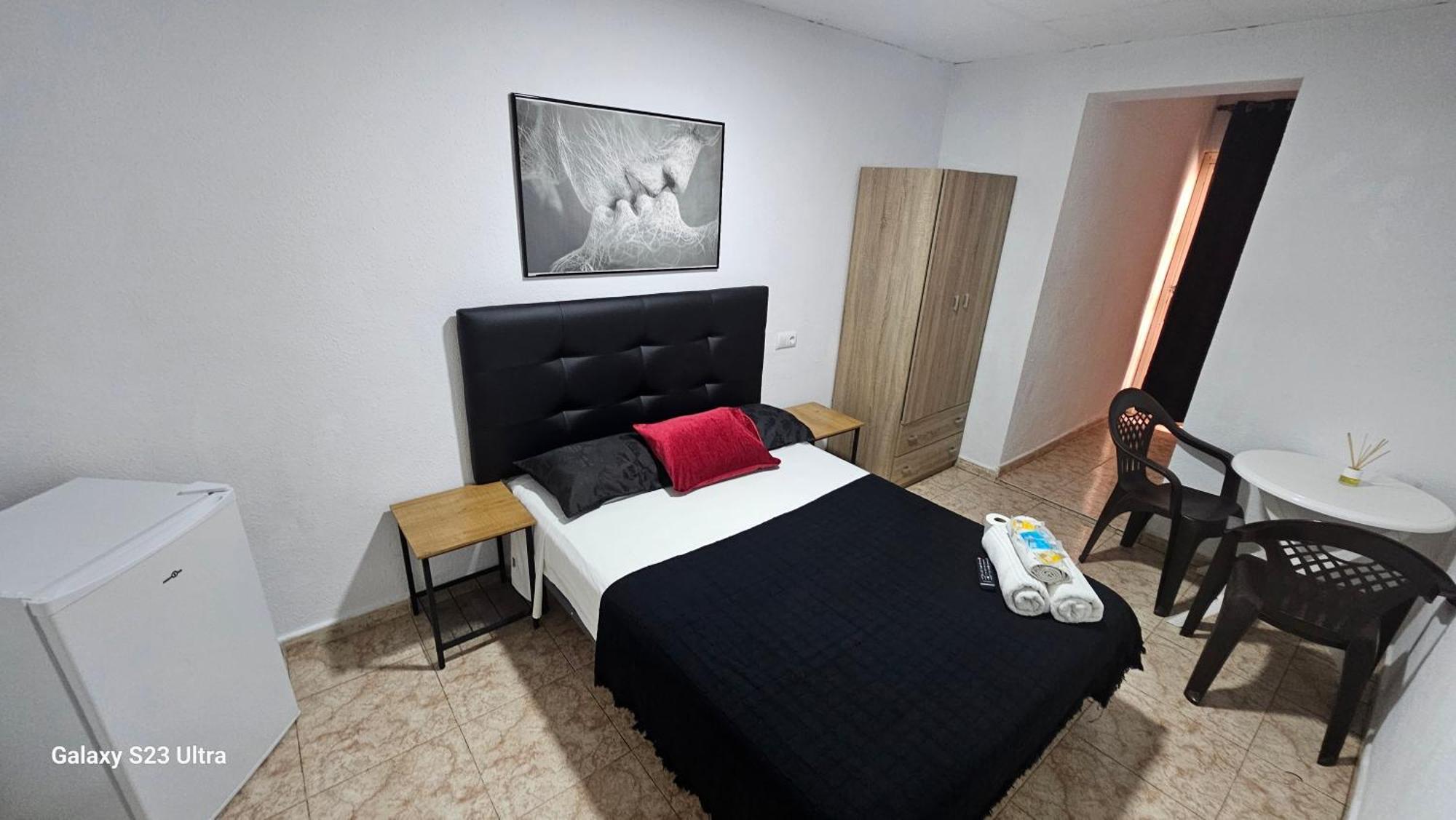 Hostal Sol Celeste Lloret de Mar Esterno foto