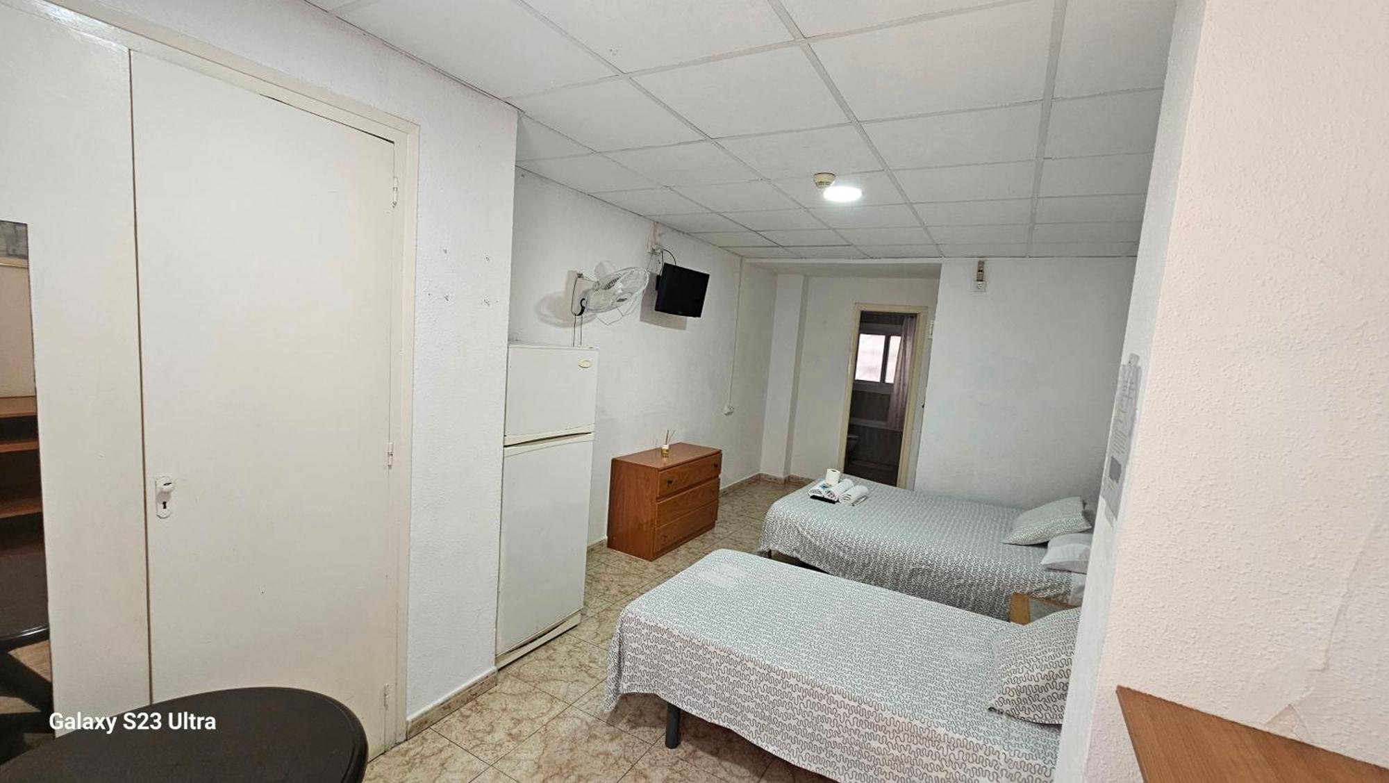 Hostal Sol Celeste Lloret de Mar Esterno foto